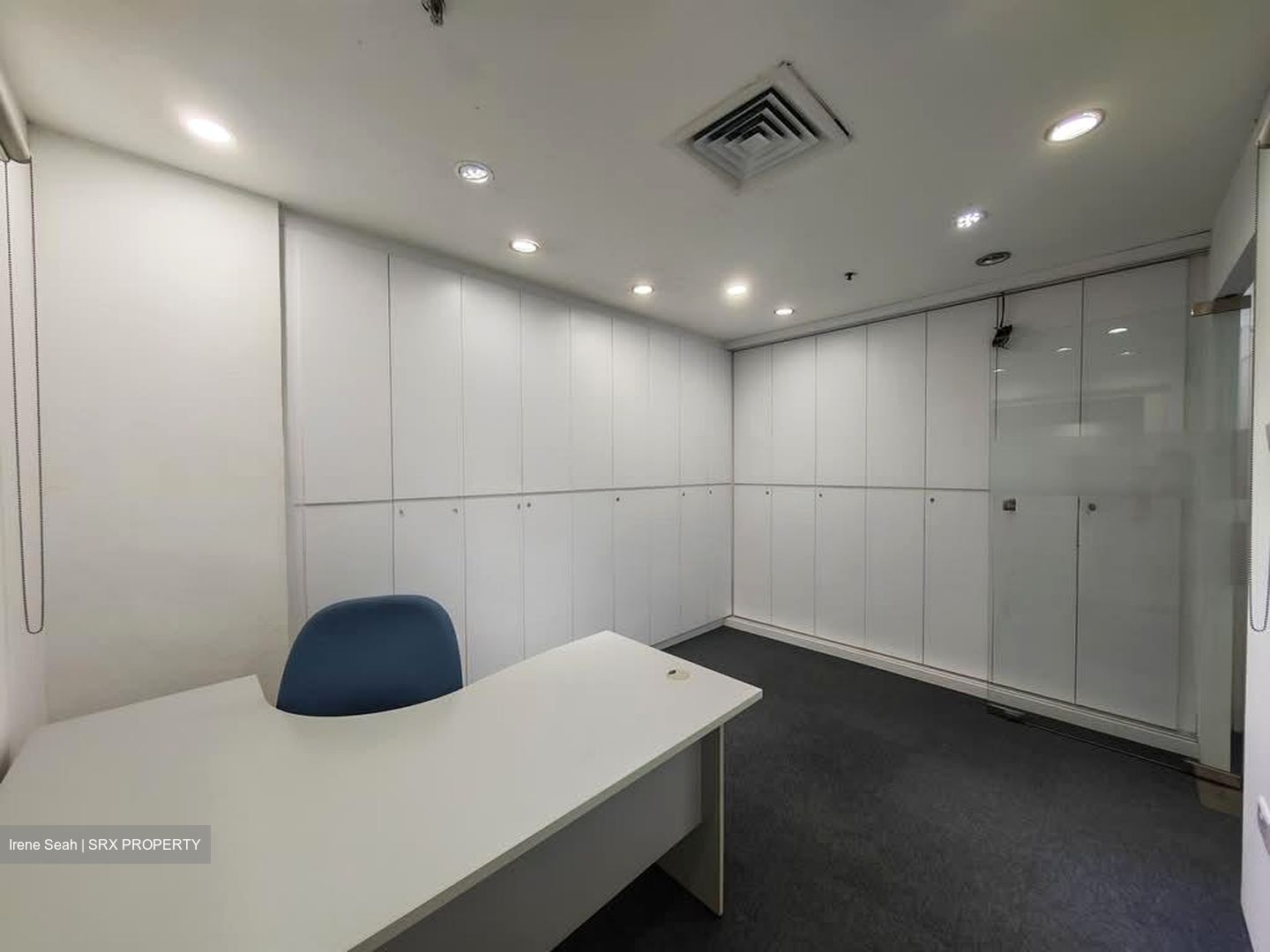 International Plaza (D2), Office #575430411